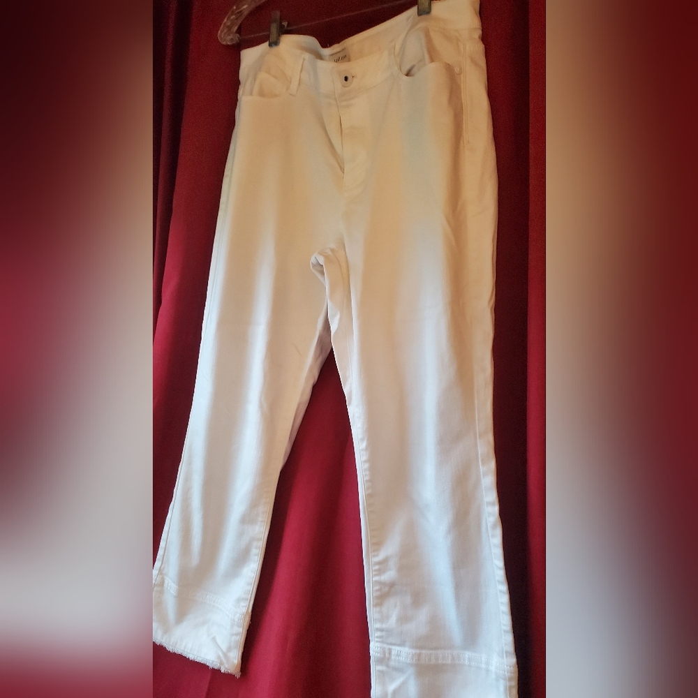 J. Jill White Cropped Ankle Jeans